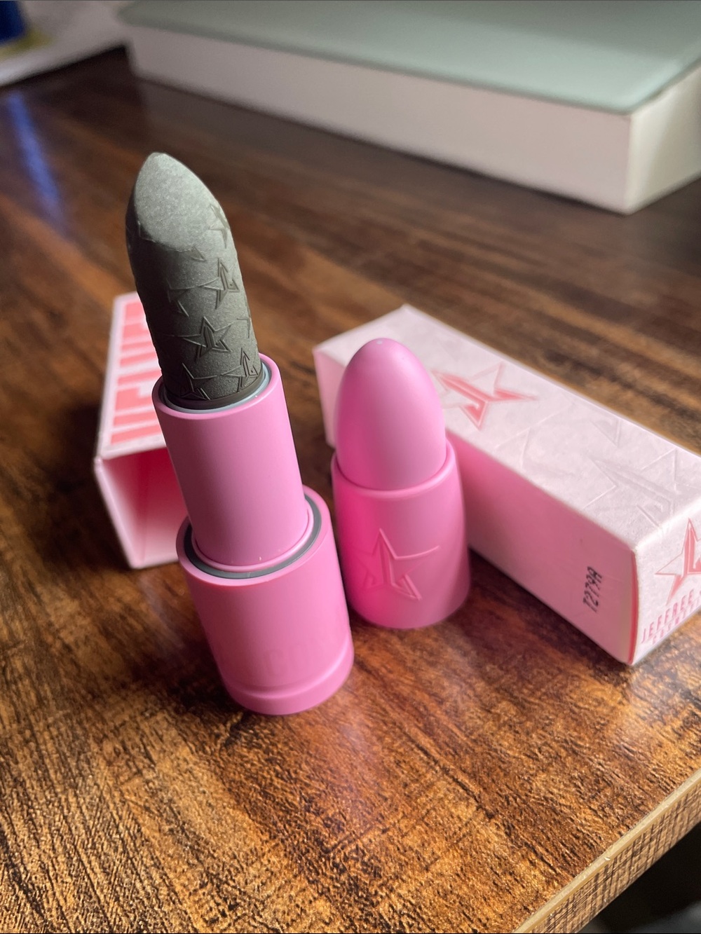 Jeffree Star Lipstick